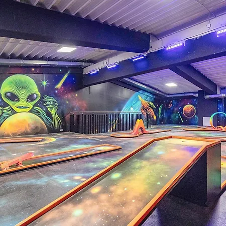 דירה 6 Person In